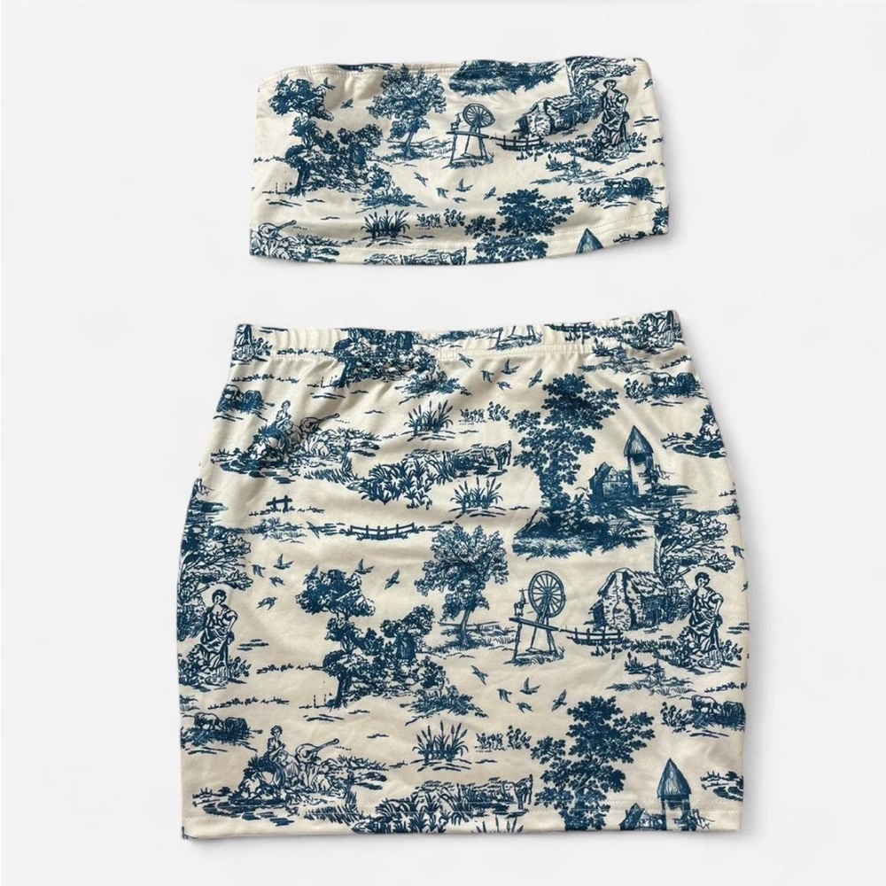 SHEIN Skirt & Tube Top Set. Size M/L.